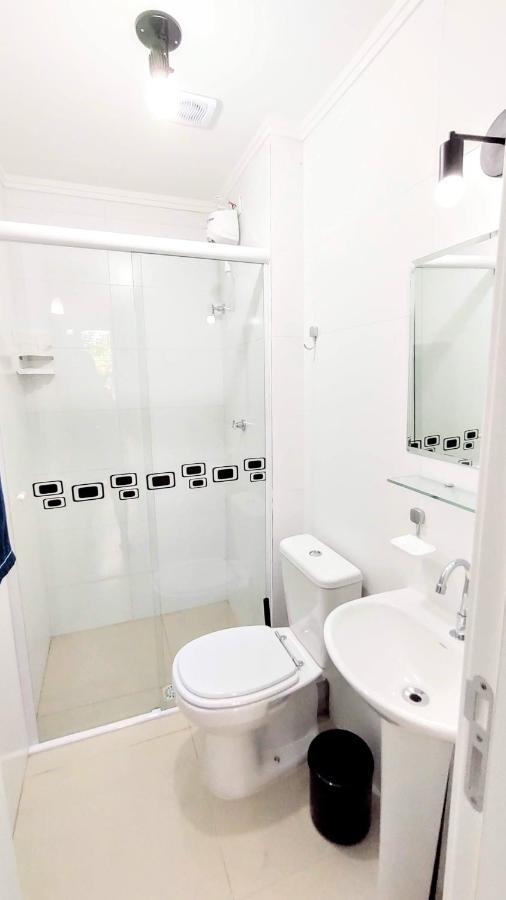 Apto Centro Ubatuba Com Varanda Gourmet, Suite E Piscina Esterno foto