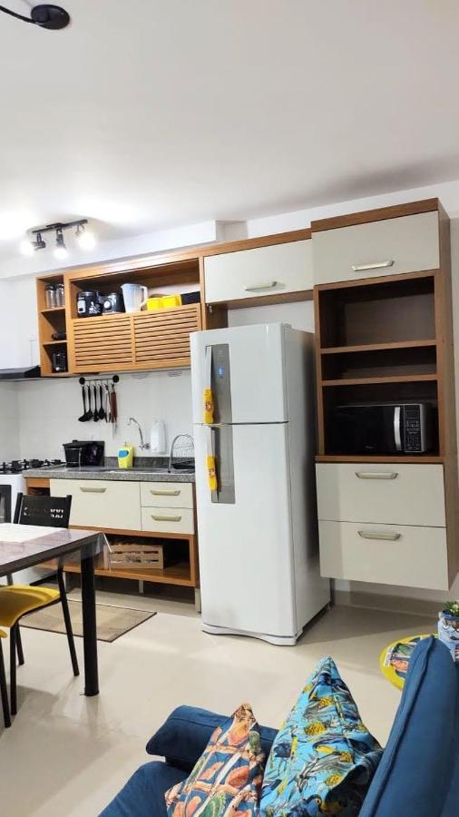 Apto Centro Ubatuba Com Varanda Gourmet, Suite E Piscina Esterno foto