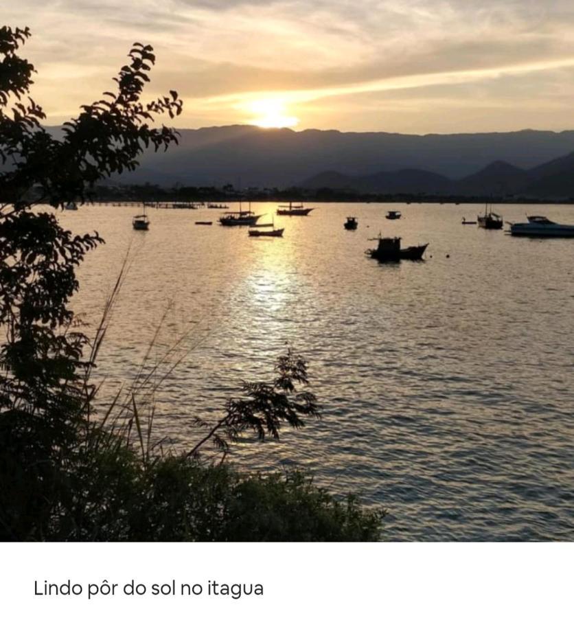 Apto Centro Ubatuba Com Varanda Gourmet, Suite E Piscina Esterno foto