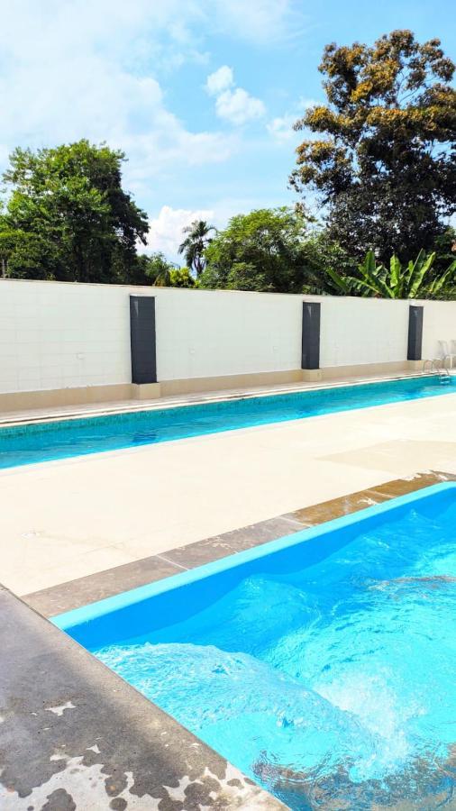 Apto Centro Ubatuba Com Varanda Gourmet, Suite E Piscina Esterno foto